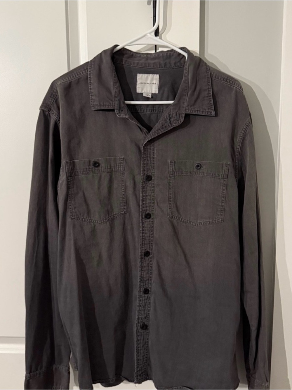American Eagle Outfitters Mens Charcoal Gray Button-Down Shirt